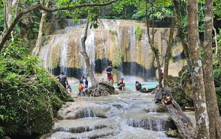 Private Tour to Erawan Waterfall and Boat Tour in Kanchanaburi