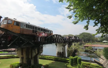 Bridge over River Kwai and Hellfire Pass Tour with Train Ride