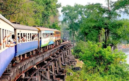 Bangkok: River Kwai Day Tour with Jeath War Museum & DeathRailway