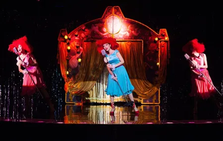 Bangkok Calypso Cabaret Show with Authentic Thai Dinner