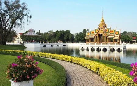 Private Tour : Ayutthaya Historical Temples and Summer palace