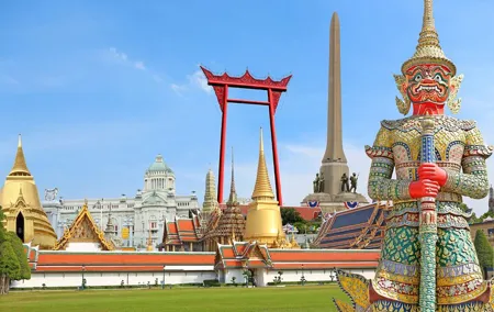 Grand Palace and Emerald Buddha Temple Tour in Bangkok