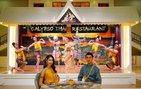 Bangkok Calypso Cabaret with Dinner and Cultural Dance