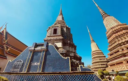 Explore Bangkok: Guided City and Temple Tour