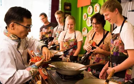 Silom Thai Cooking Experience with Market Visit