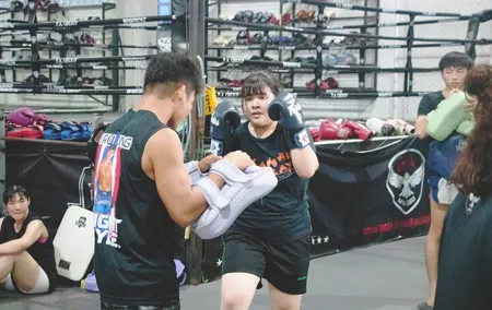 Bangkok Muay Thai Class for Fun Fitness and Confidence Boost