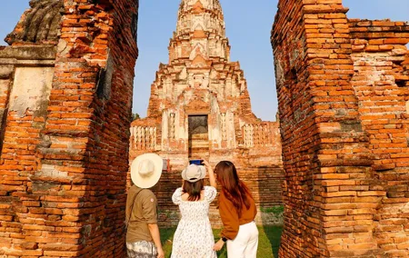 Ayutthaya Summer Palace and Temples Day Tour from Bangkok