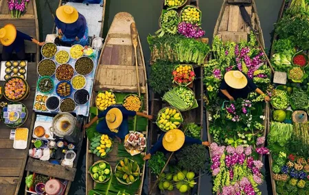 Damnoen Saduak Floating Market with Paddle Boat Ride (ex Bangkok)