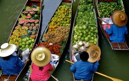 Damnern Saduak Floating Market, Grand Palace, Wat Phra Keo & Wat Pho