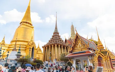Private Grand Palace and Temple of Emerald Buddha & All Bangkok Highlights