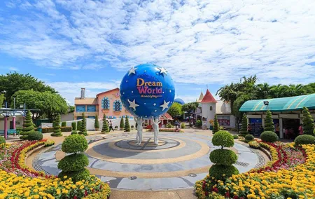 Dream World Theme Park "Super Visa" with Return Transfer & Lunch