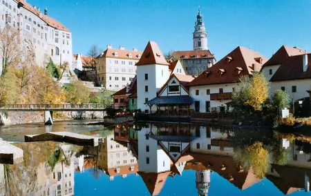 Private One-Way Transfer from Prague to Graz Including Cesky Krumlov Tour