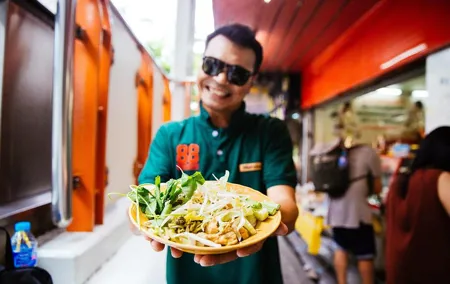 Private Culinary Kickstart Tour of Bangkok with a Local