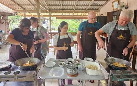 Fun Thai Cooking Class near Bangkok