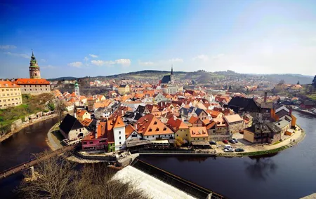 Private One-Way Sightseeing Transfer From Prague to Salzburg Via Cesky Krumlov