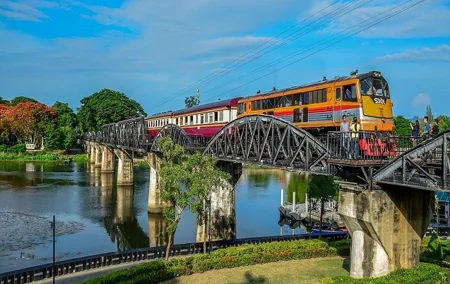 Private Tour: Kanchanaburi Historical Day Trip from Bangkok