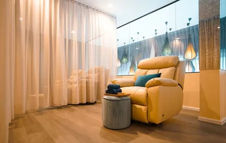 Spa Premium - Thai Massage (2 Hours with Pick Up Service)
