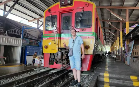 Private Maeklong Railway Market and Amphawa Day Tour from Bangkok
