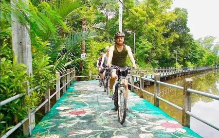 Lost in Bangkok : Green Lung Jungle Bicycle Ride with Lunch