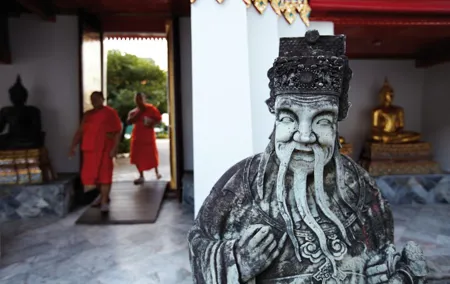 Grand Palace Glory: Half-Day Royal Tour in Bangkok