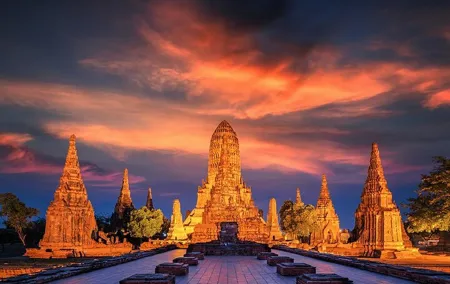 Ayutthaya Sunset Bicycle Ride to Famous Temples @ Heritage Trails