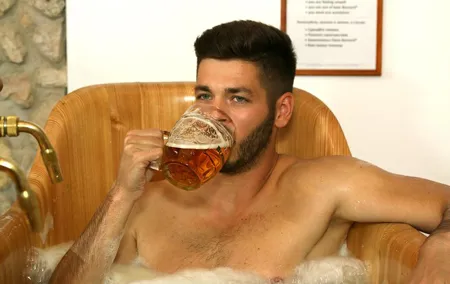 Beer Bath with Unlimited beer!