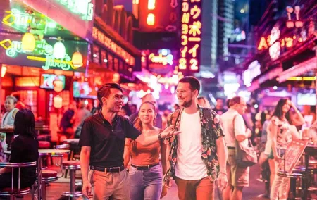 A Magical Evening in Bangkok: Private City Tour