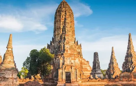 Ayutthaya Full Day Tour with Traditional Lunch by River Cruise (Grand Pearl)