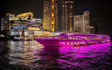 Bangkok The Opulence Buffet Dinner Cruise with Live Band