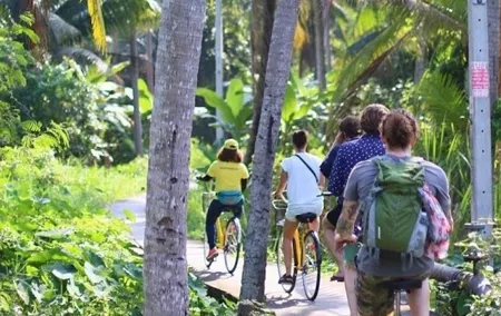 Bangkok Bike and Boat Tour: 5 Hours of Adventure