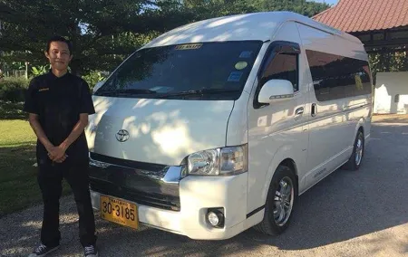 Half Day Car with Guide and Driver in Bangkok