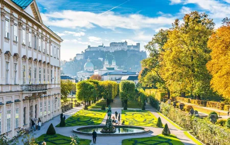 Prague to Salzburg Transfer with 3 hours stop in Cesky Krumlov