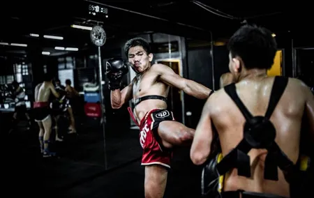 Experience Muaythai Fighter Life