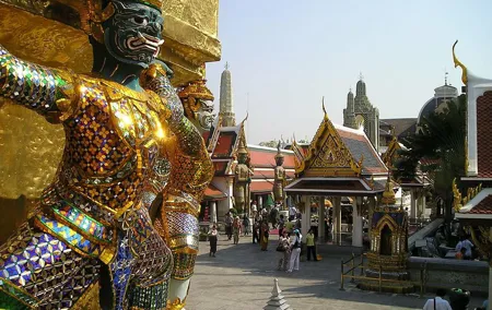 Bangkok Private Walking Tour with a Local