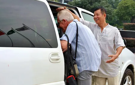 Private Departure Transfer: Hotel to Bangkok Suvarnabhumi Airport (BKK)