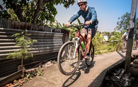 Full-Day Guided Bike Tour of Bangkok's Peripheral Trails (SHA Plus)