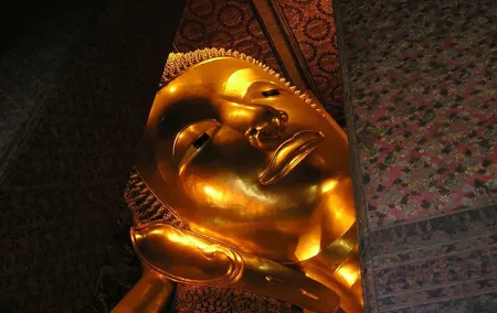 Half Day Highlight Bangkok Grand Palace and City Temples