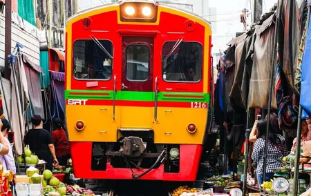 Maeklong Railway Market, Floating Market and Dragon Temple Tour