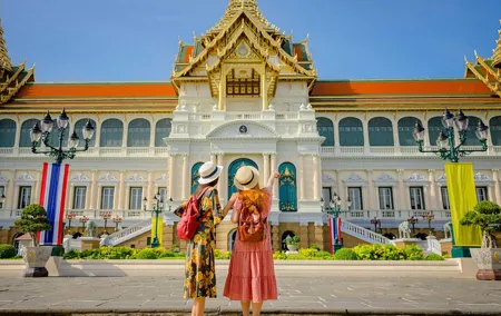 Grand Palace, Damnoen Floating Market & Maeklong Railway Market Tour – Full Day