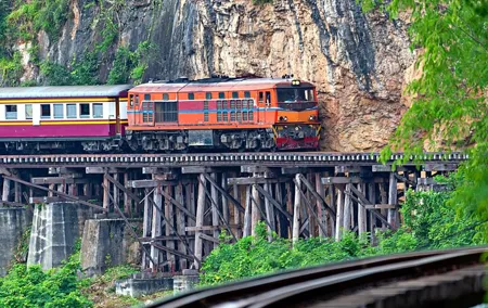 Historic Kanchanaburi:Train, Boat, Skywalk from Bangkok(No Lunch)