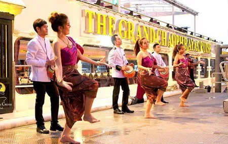 The Chaophraya Cruise : LUXURY 5 STAR Dinner Cruise on Chaophraya River