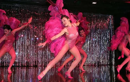 Bangkok Thai Dance Show with Authentic Dinner & Private Transfers