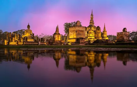 Ayutthaya Historical Park and Local Market Tour