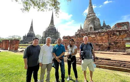 Sunset Selfie Boat Ride at Ayutthaya with A World Heritage Reside