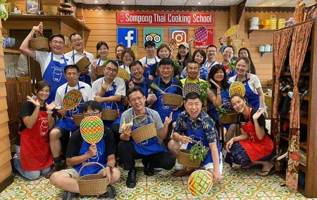 Bangkok Thai Cooking Class and Vibrant Market Tour in Silom
