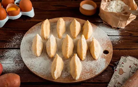 Half-Day Polish Food Walking Tour with Guide and Dinner