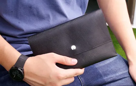 Enjoy & Learn - Making a Custom Clutch Bag in Leather Studio