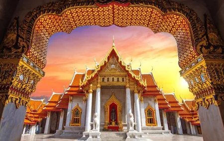 Bangkok Golden Temple and Mini Reclining Buddha Temple
