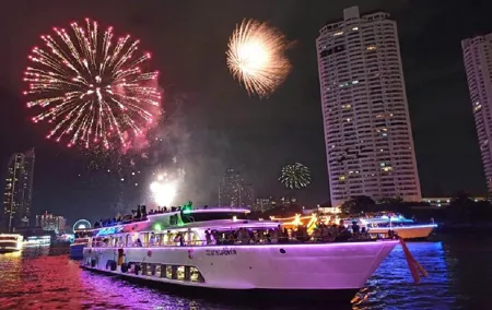 Grand Pearl Luxury Dinner Cruise in Bangkok Admission Ticket (SHA Plus)
