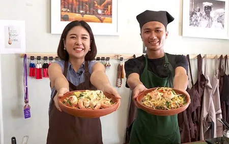 Cultural Canal Tour with Local Cooking Class, Temples & Lunch